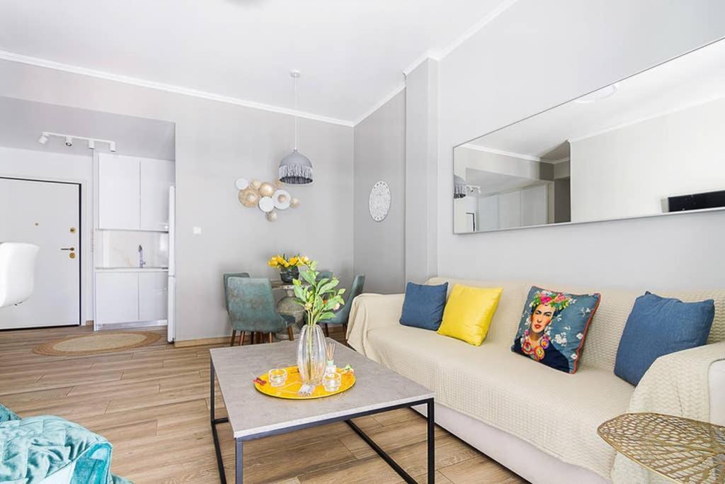 Bright Apartment For 6 Ppl In 아테네 외부 사진